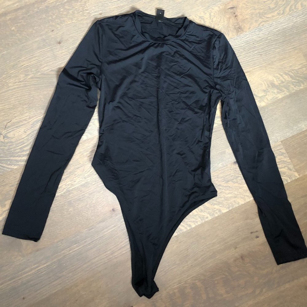 NWOT SHEIN Black Bodysuit - Size 6